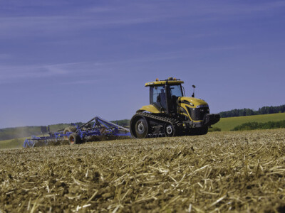 Traktor Challenger MT700C