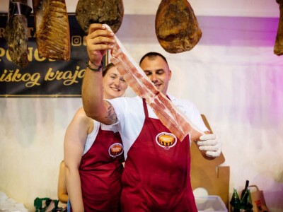 8. Međunarodni festival pršuta u Drnišu 8. Međunarodni festival pršuta u Drnišu