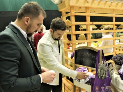 8. sajam bh. privrede u Skenderiji 8. sajam bh. privrede u Skenderiji