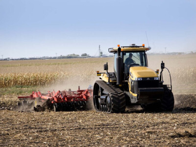 Traktor Challenger MT800C