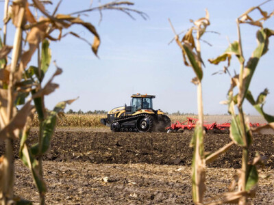 Traktor Challenger MT800C