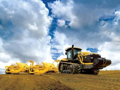 Traktor Challenger MT800C traktori za specijalnu primjenu