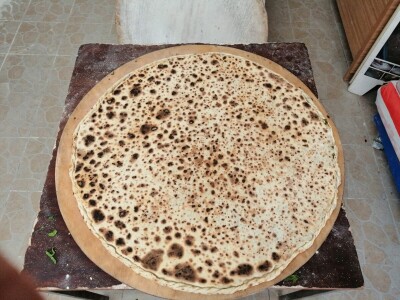 OPG Roguljić u Kučinama proizvodi med i pčelinje proizvode, soparnik, maslinovo ulje i suhe smokve te uzgaja buše