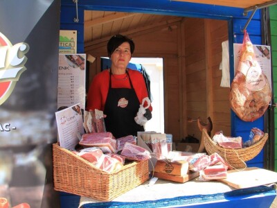 9. Dani pršuta 9. Dani pršuta