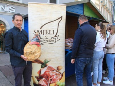 9. Dani pršuta 9. Dani pršuta