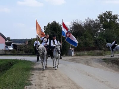 9. Zlatne jeseni: U Širokom Polju opet pokazali raskoš i njegovanje tradicije svojih pradjedova
