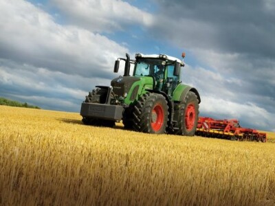 Traktor Fendt 900 Vario
