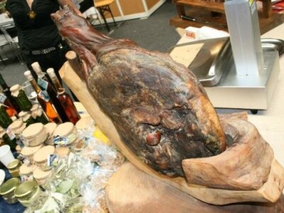 Pršut - Eko Etno Tour 2013 Pršut - Eko Etno Tour 2013