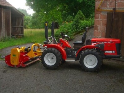 Traktor Antonio Carraro TTR 4400 HST