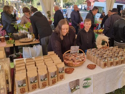 Izložba plodova starih sorti Cernik 2024