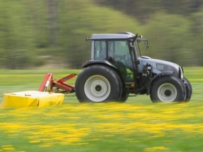 Traktor Valtra A