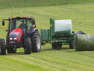 Traktor Valtra A