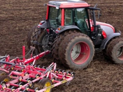Traktor Valtra A