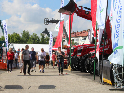 Massey Ferguson i Austro Diesel - AGRA 2016