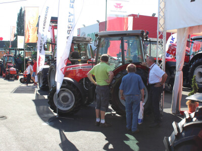 Massey Ferguson i Austro Diesel - AGRA 2016
