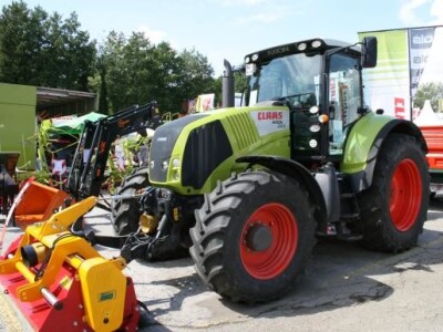 Claas traktor