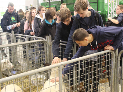 Školarci u posjetu sajmu