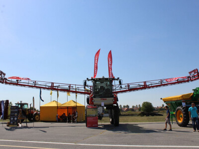Farm Show Osijek 2017 - Traktori