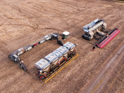 Agritechnica zlato dodijelila komibnovanom NeXaT traktoru