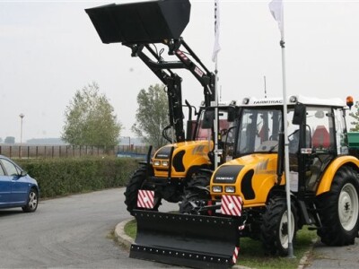 Sajam Agro Zemlja 2012. - traktori FarmTrack