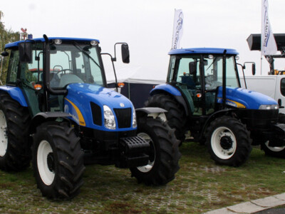 Sajam Agro Zemlja 2012. - Agraria, traktori New Holland