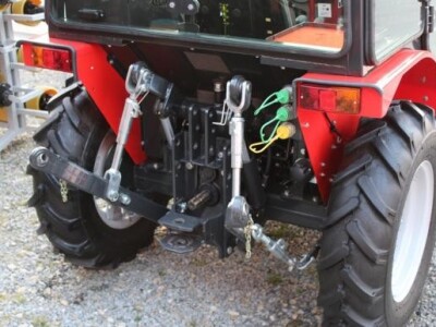 Traktor Agromehanika AGT 835 T/S