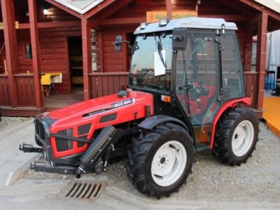 Traktor Agromehanika 850/860 R