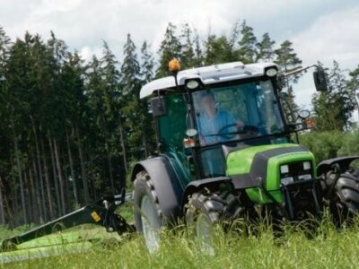 Traktor Deutz-Fahr Agroplus