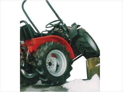 Traktor Agromehanika AGT 830/835