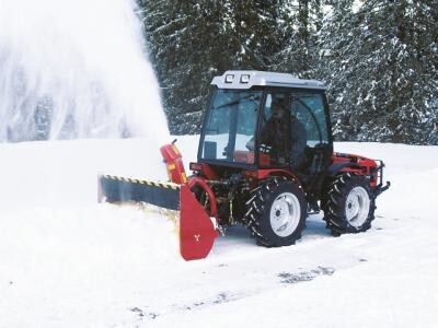 Traktor Agromehanika AGT 850/860 NR