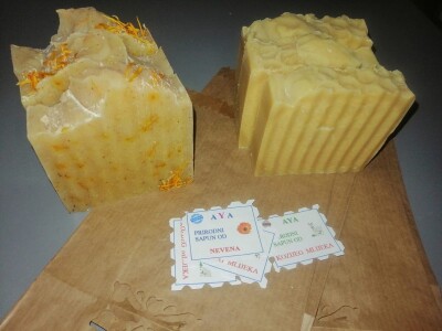 Ajša Hukić: Ljubav prema bilju uspješno pretočila u prirodnu kozmetiku Ajša Hukić: Ljubav prema bilju uspješno pretočila u prirodnu kozmetiku