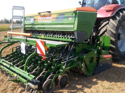 Amazone sijačica Cataya, roto drljača i Case Puma traktor