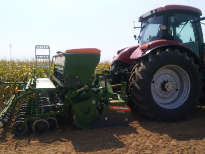 Amazone sijačica Cataya, roto drljača i Case Puma traktor