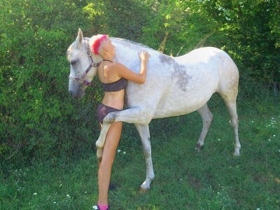 Ana Jergović, ljubiteljica životinja