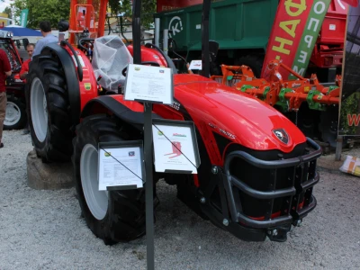 Antonio Carraro TGF 7800