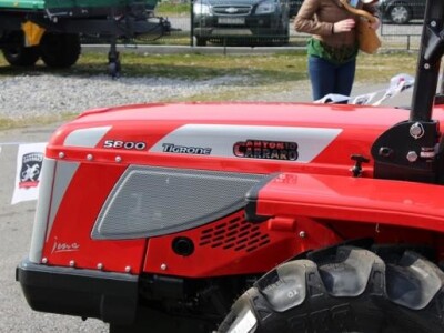 Traktor Antonio Carraro Tigrone