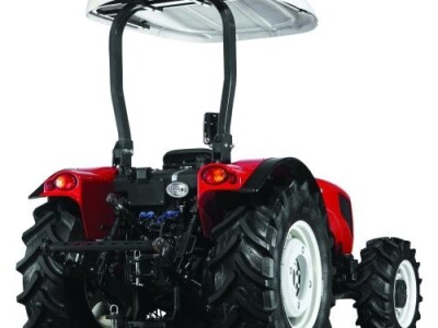 Traktor ArmaTrac 704
