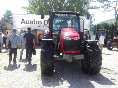 Austro Diesel predstavio seriju traktora MF 5710 za četvorocilindrične modele Austro Diesel predstavio seriju traktora MF 5710 za četvorocilindrične modele