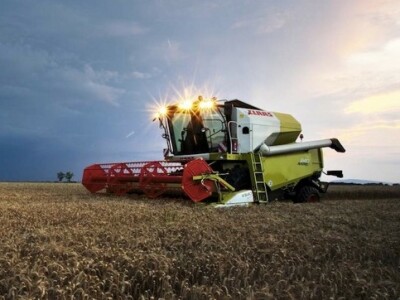 Kombajn Claas Avero 240/160