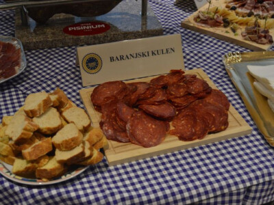 Hrvatsko naj Hrvatsko naj