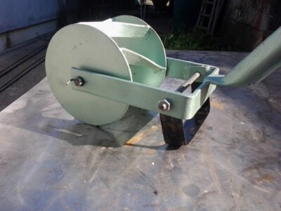 Baštenski alati - Ručna freza RF-120