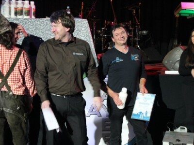 Miljenko Zobić prima nagradu