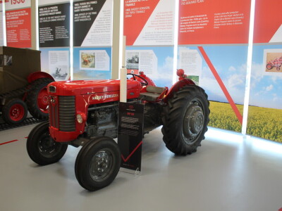 Beauvais Massey Ferguson prezentacija