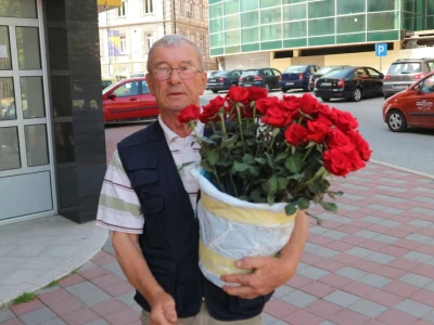 Bečka škola ili mudri trgovac - iz kuće odlazi s buketom, vraća se punih džepova