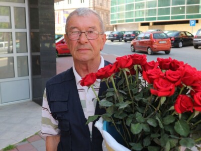 Bečka škola ili mudri trgovac - iz kuće odlazi s buketom, vraća se punih džepova