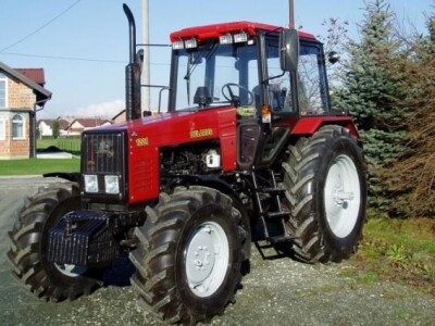 Traktor Belarus 1000
