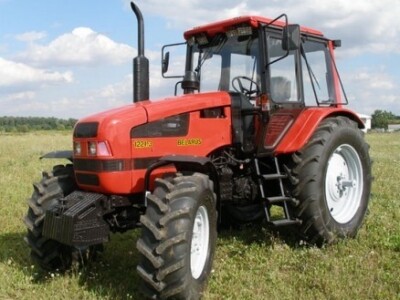 Traktor Belarus 1000