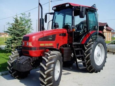 Traktor Belarus 1000