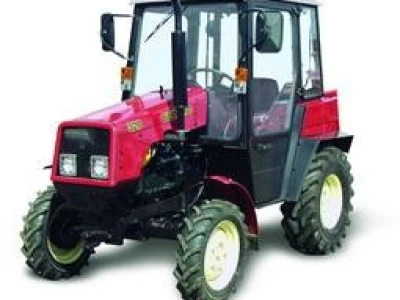 Traktor Belarus 300