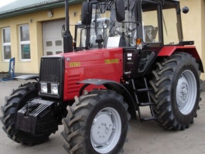 Traktor Belarus 800
